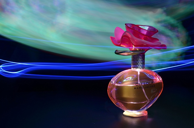 Как правильно носить парфюм