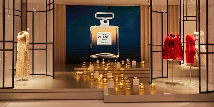 Парфюмерный департамент Chanel проведет выставку ароматов в Париже