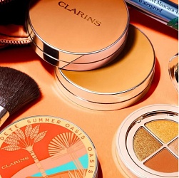 Clarins Summer Oasis Ever Bronze & Blush Healthy Glow Compact
