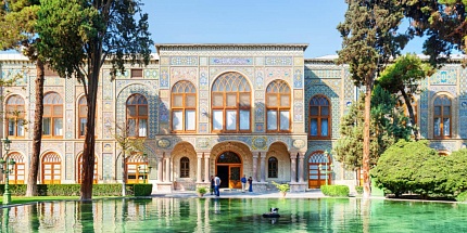 Энди Тауэр посвятил новый цветочный аромат дворцу Голестан в Тегеране