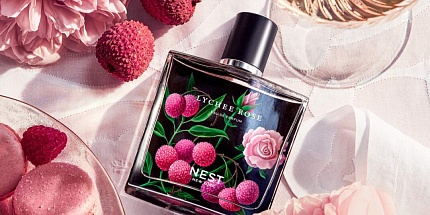 Nest показали новый аромат Lychee Rose с нотами личи, малины и розы